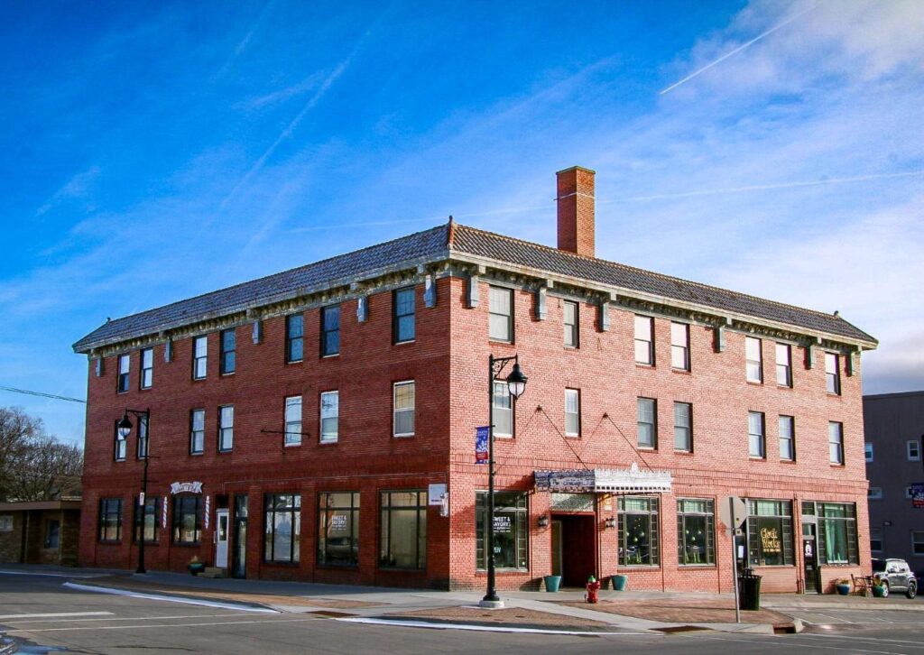 Image of buildings on Nevada Main Street